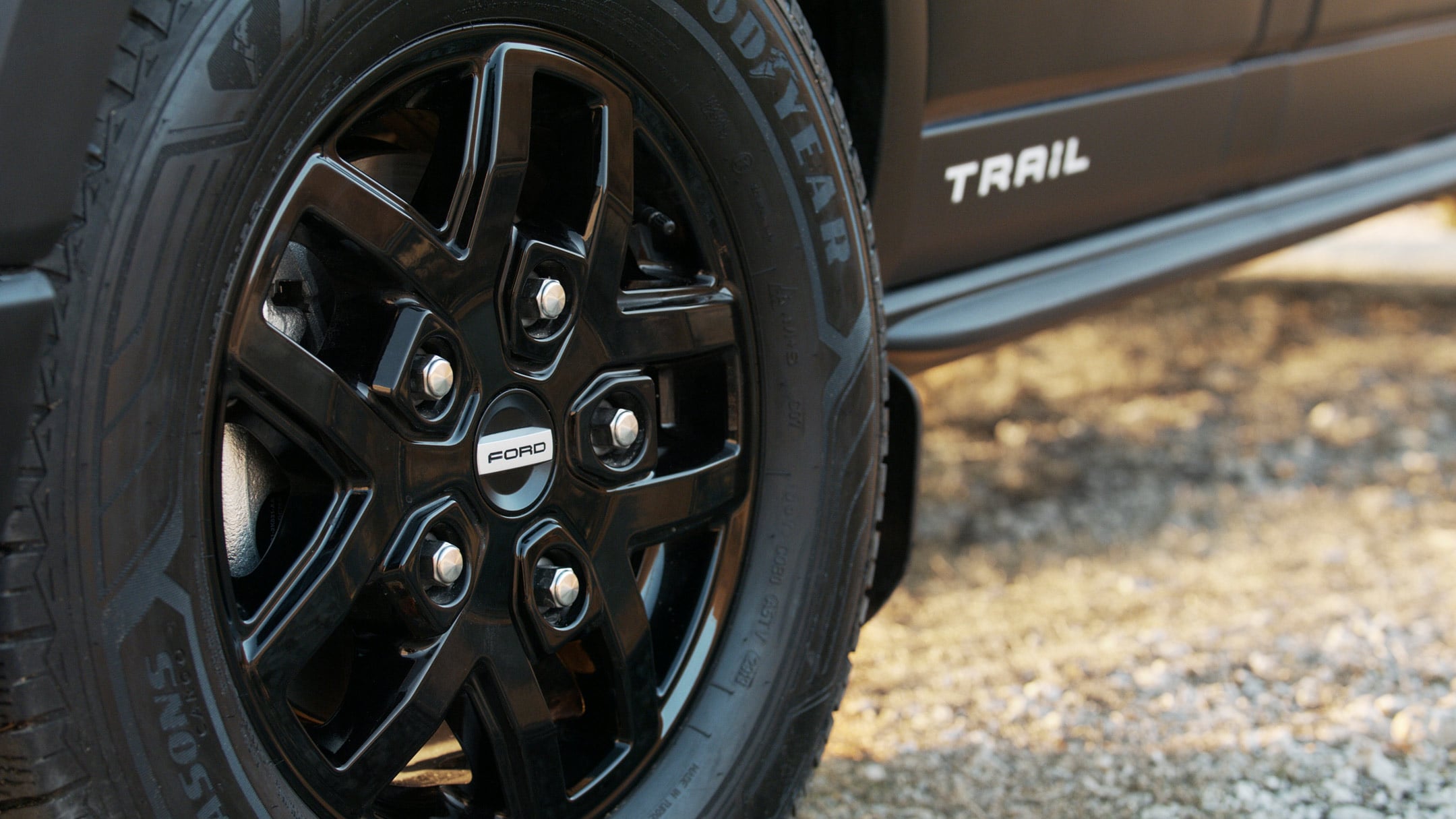 Détail de la roue du Ford Transit Custom Trail