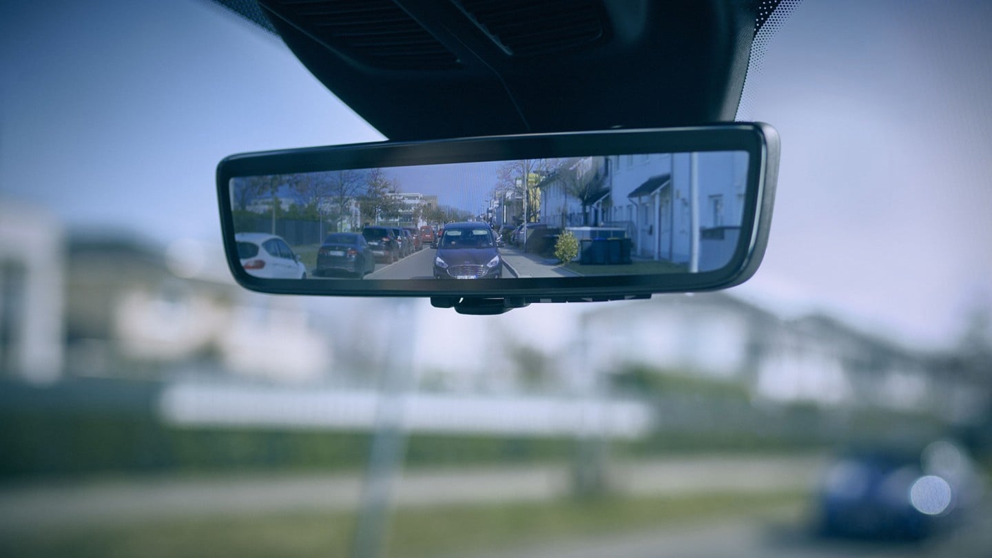 Miroir, mon beau miroir, aide-moi à voir les cyclistes et les piétons