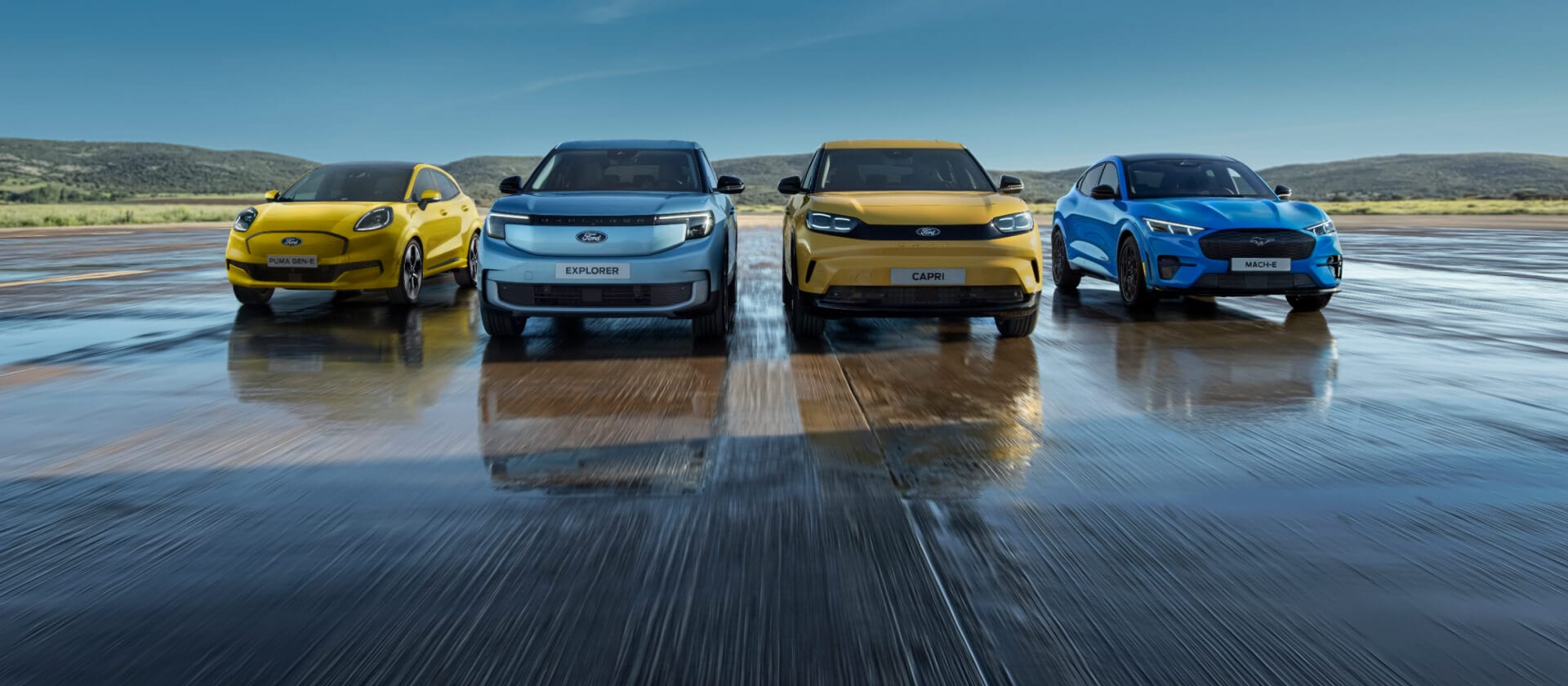 La gamme de véhicules électriques Ford, dont le Ford Puma Gen-E, le Ford Explorer, la Ford Capri et la Ford Mustang Mach-E.