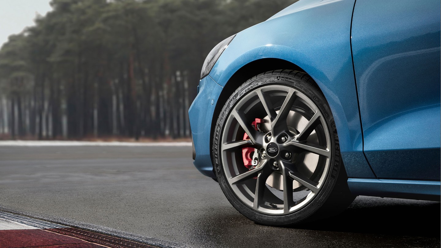 Roue d’une Ford Puma