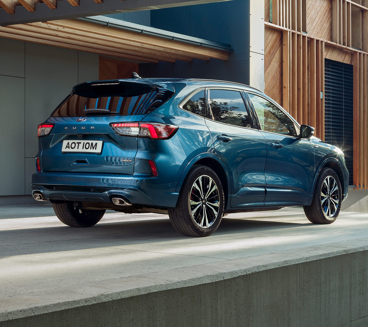 Nouveau Ford Kuga SUV hybride Ford FR
