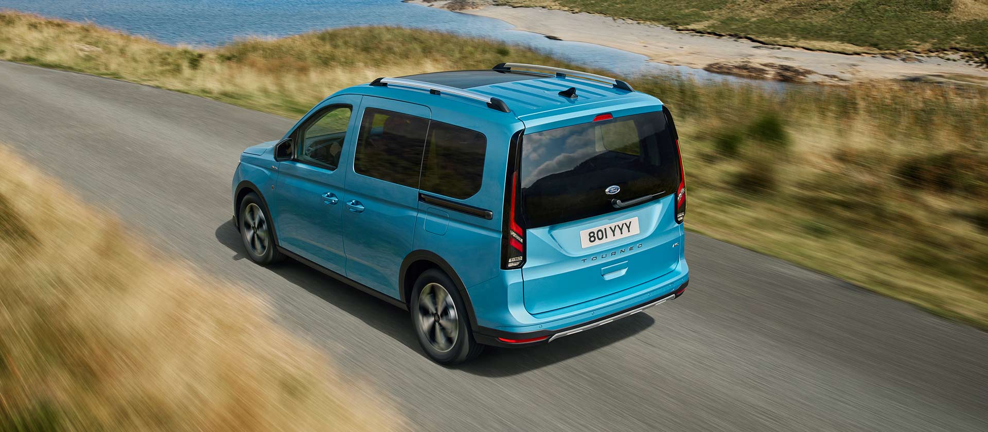 Ford Tourneo Connect front view