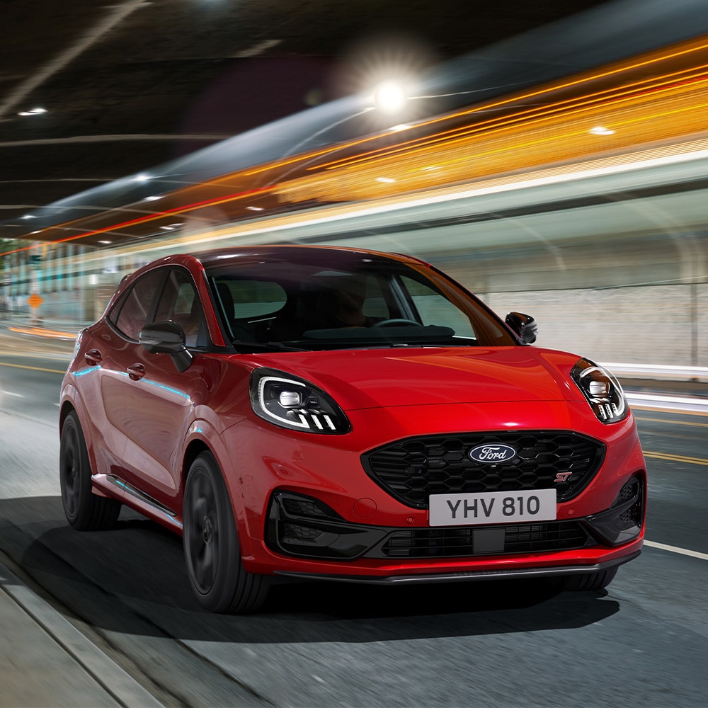 Ford store puma red