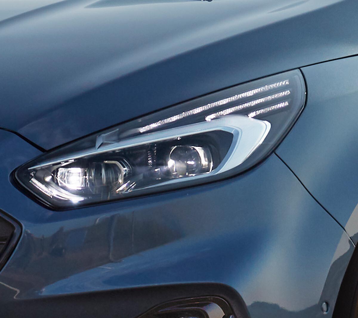 Ford S-MAX ST-Line headlights
