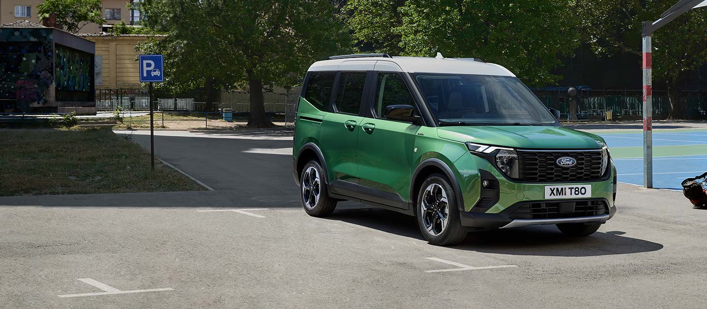 Ford Tourneo Courier au parking