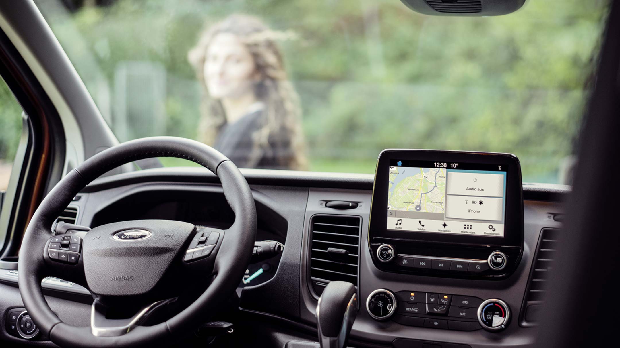 Ecran de navigation du Ford Transit Custom Nugget