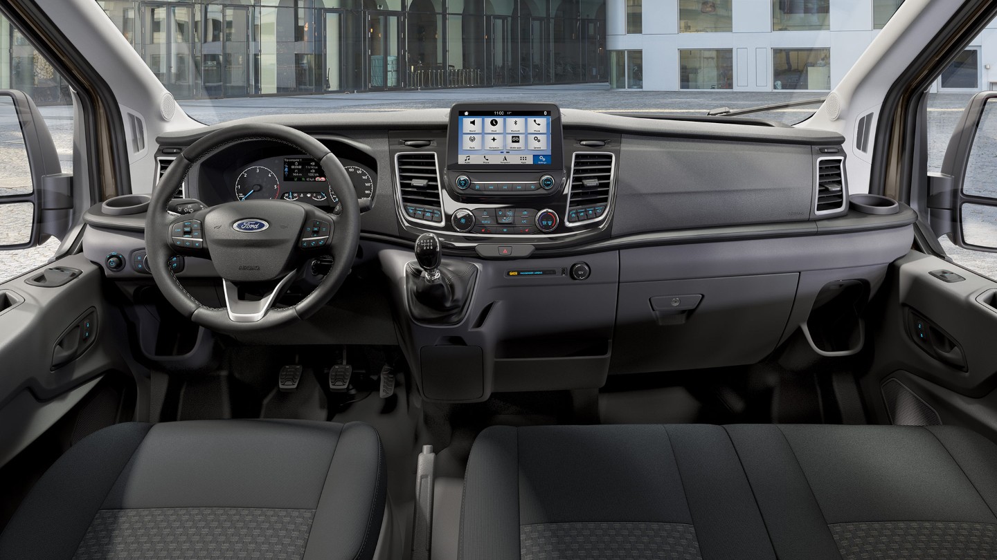 Intérieur du Ford Transit Minicar et SYNC 3