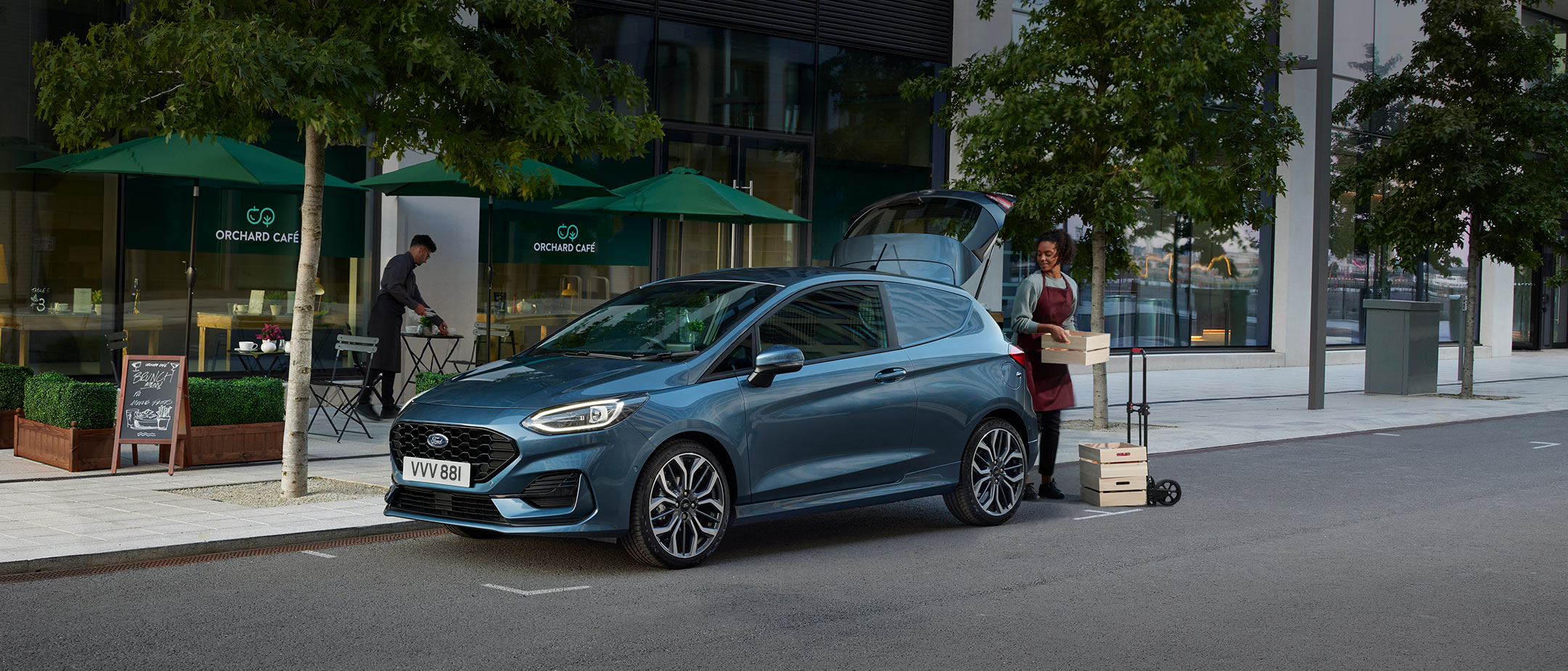 Ford Fiesta Affaires rouge en cours de chargement Ford Fiesta Affaires rouge en cours de chargement
