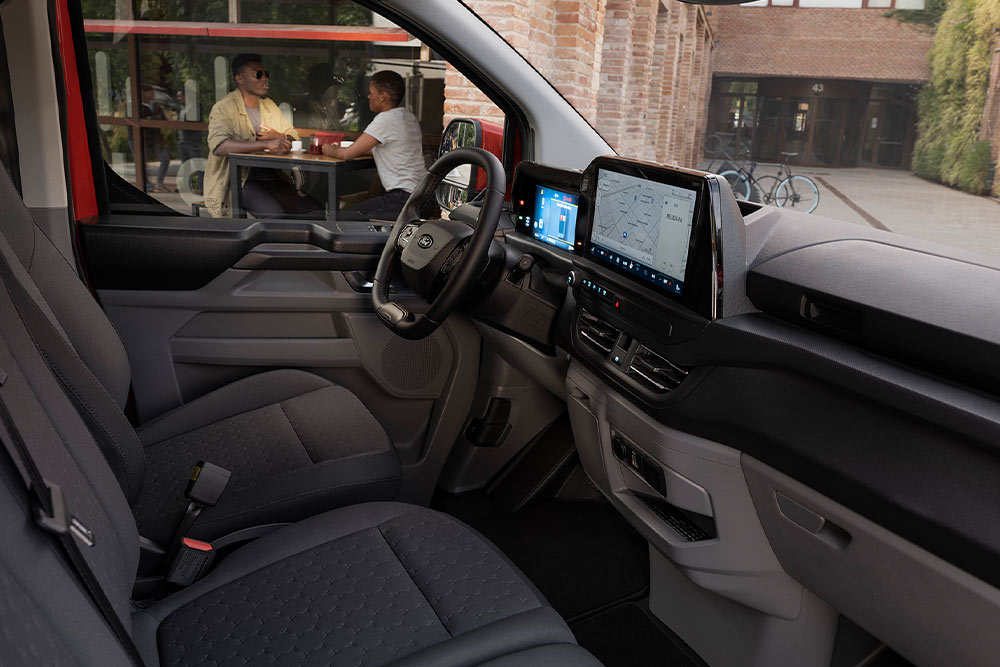 Vue du tableau de bord du Ford Transit Custom.