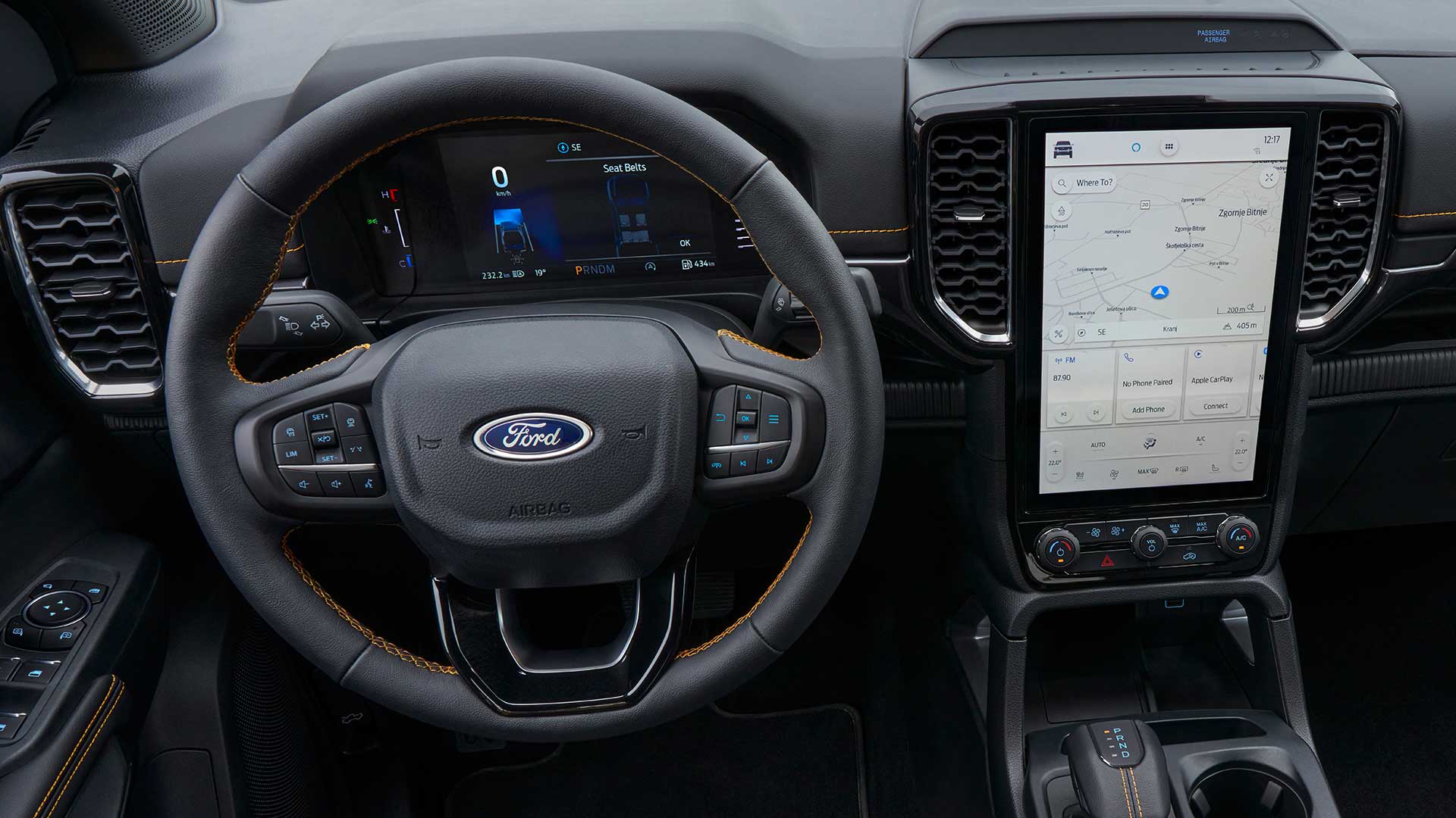Vue intérieure du volant et de l’écran tactile central SYNC™ 4 de 12 pouces du Ford Ranger.