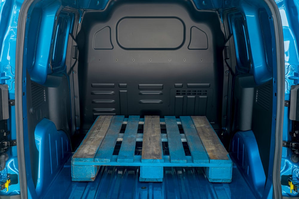 Ford E-Transit Courier Espace de chargement arrière