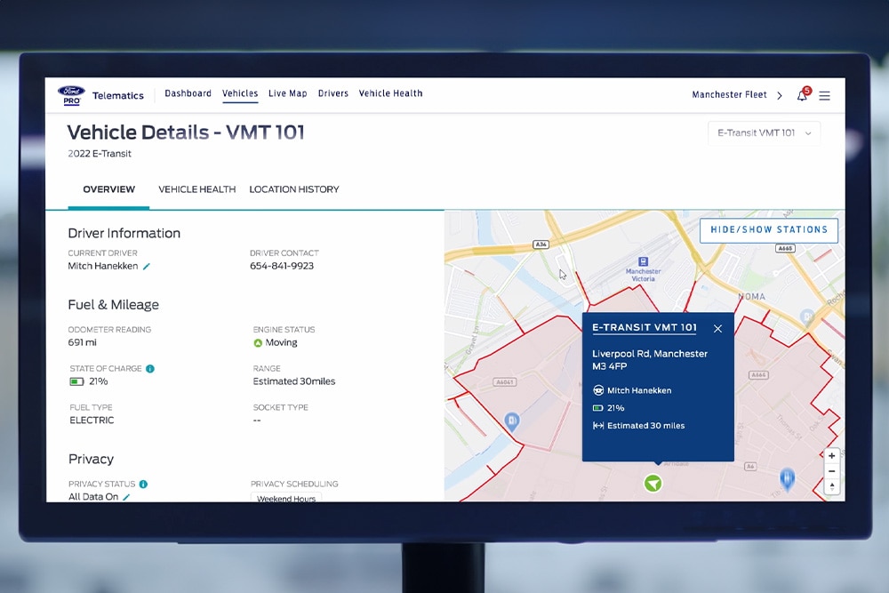 Un tableau de bord affichant la fonction de suivi de flotte GPS de Ford.