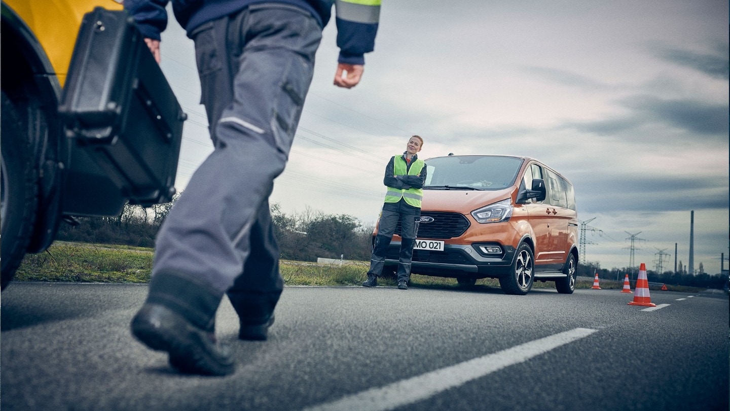 Ford Assistance venant en aide à un client