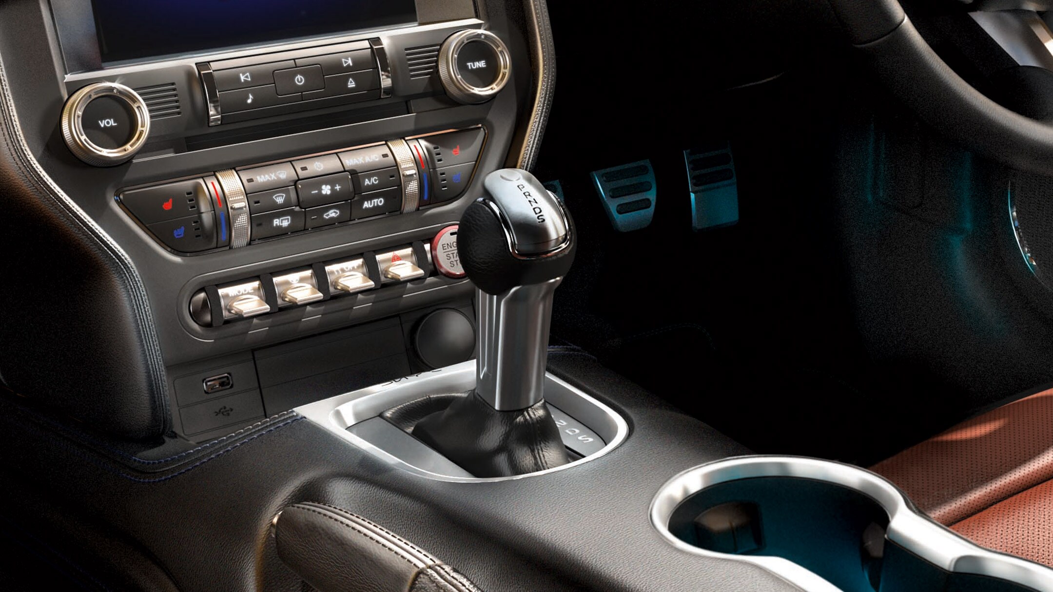 Gros plan sur la transmission automatique à 10 rapports de la Ford Mustang California Special. 